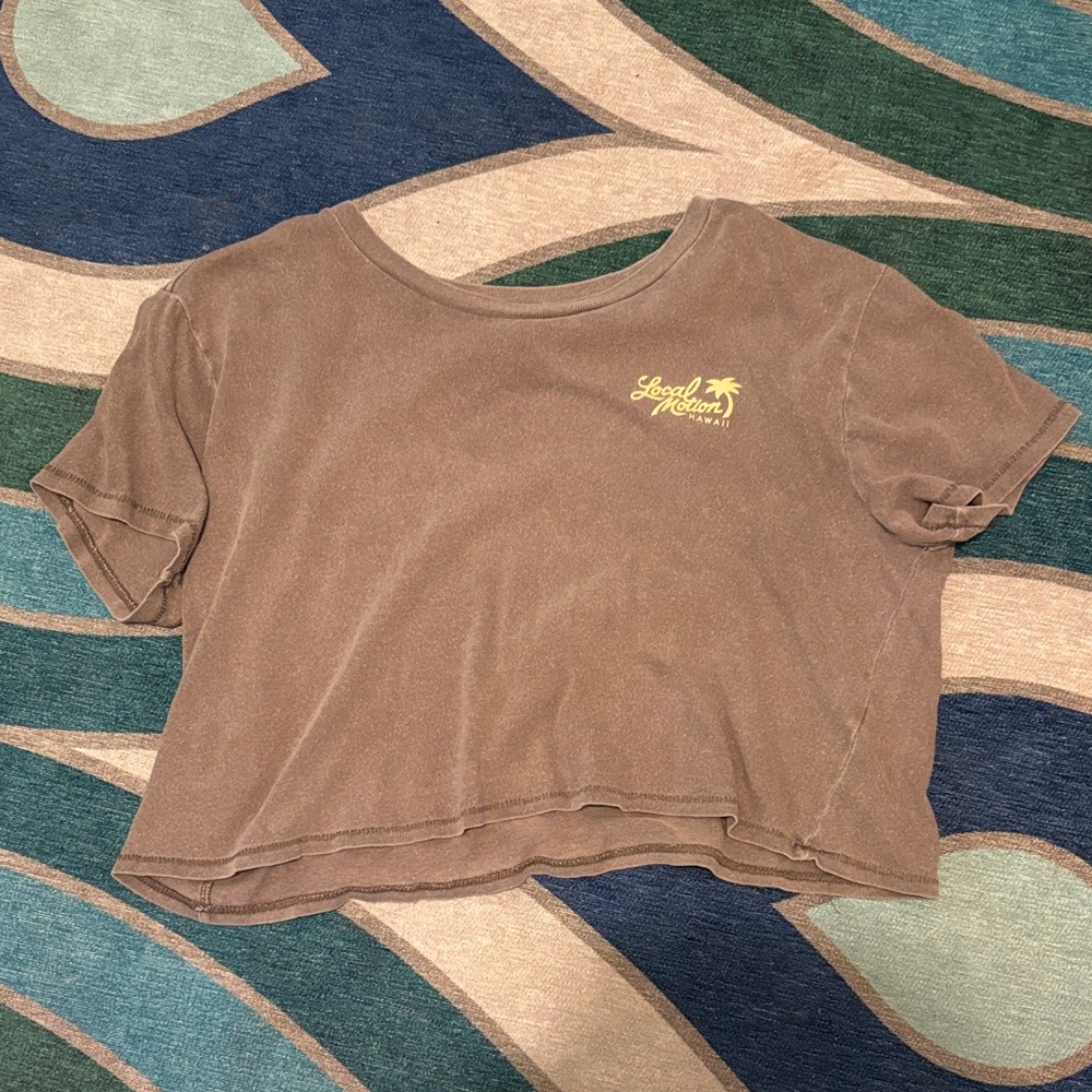 Local Motion CHEE HUU Boxy Crop Tee